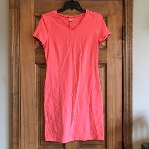 Short sleeve dress